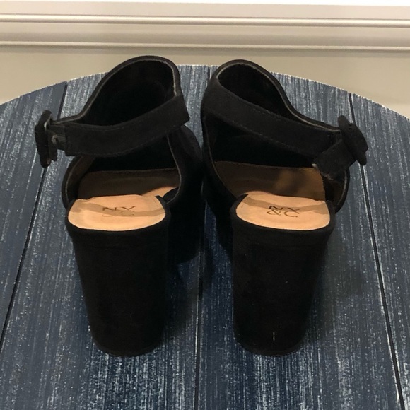 New York & Co Peep Toe Heels - Picture 4 of 5